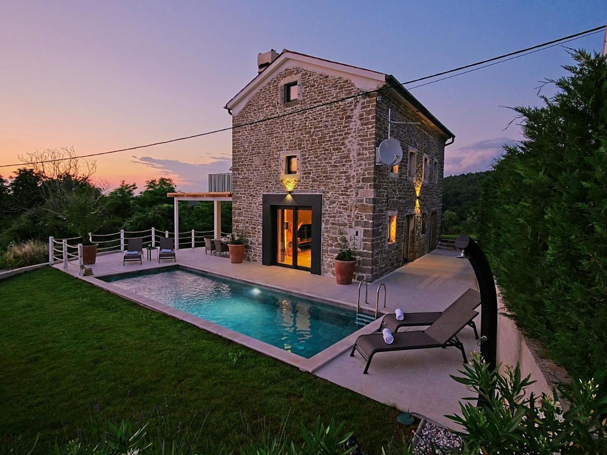Villa Carica Krasica  Esterno foto
